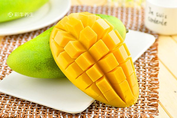 芒果的营养价值及功效与禁忌 吃芒果的好处注意事项