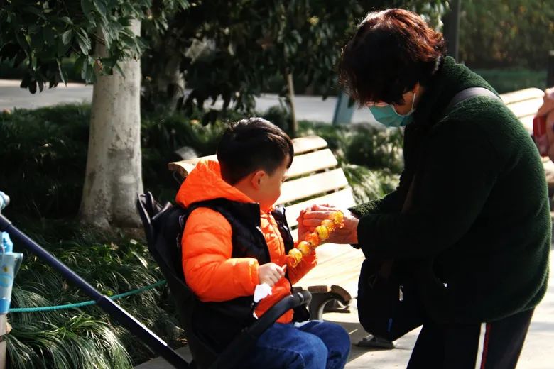 情感故事：离婚后，爸妈不让我在娘家过年，理由荒唐可笑