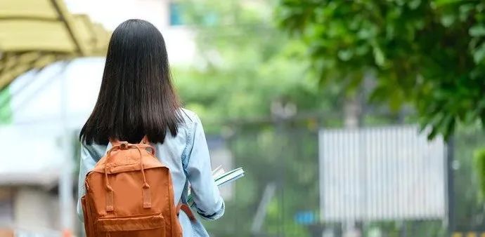 孩子读了大学，会让父母以后的生活更健康